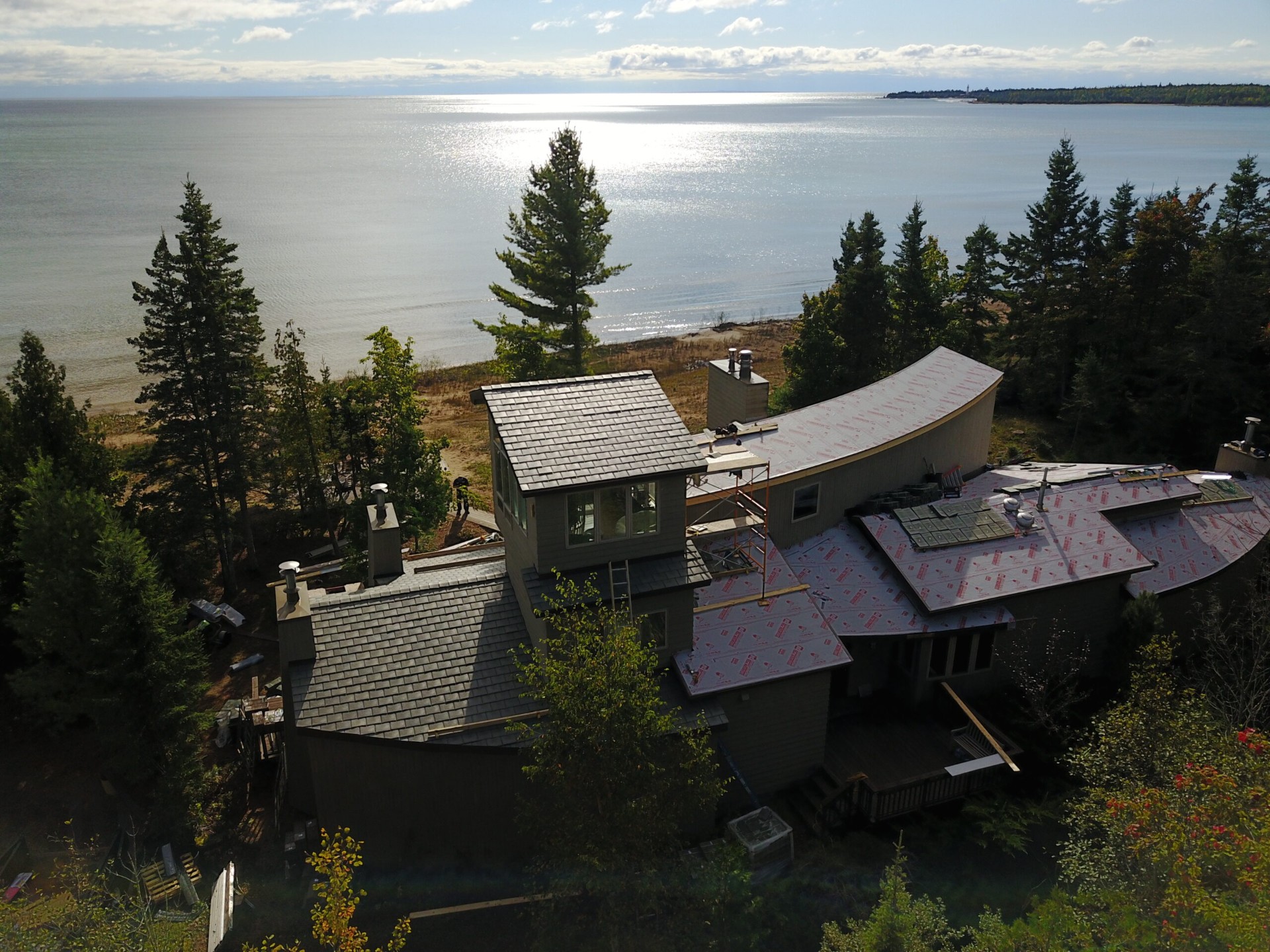 Professional Siding Services: completed Okler Roofing exterior project in the Upper Peninsula, photo 6
